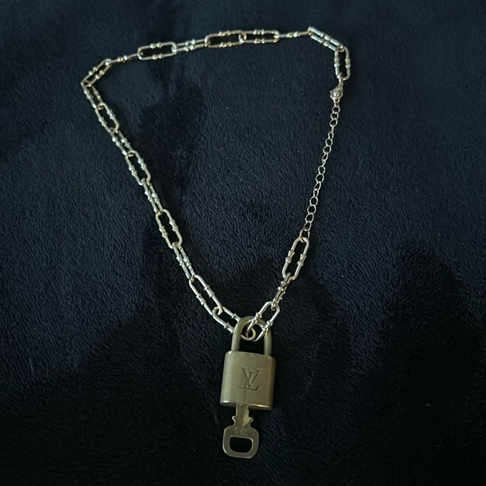 Louis Vuitton lock and key 326 #